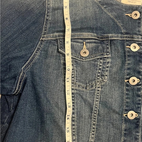 Torrid first at fit ladies collarless collar denim jacket SZ 3  button Jean. - Picture 14 of 16